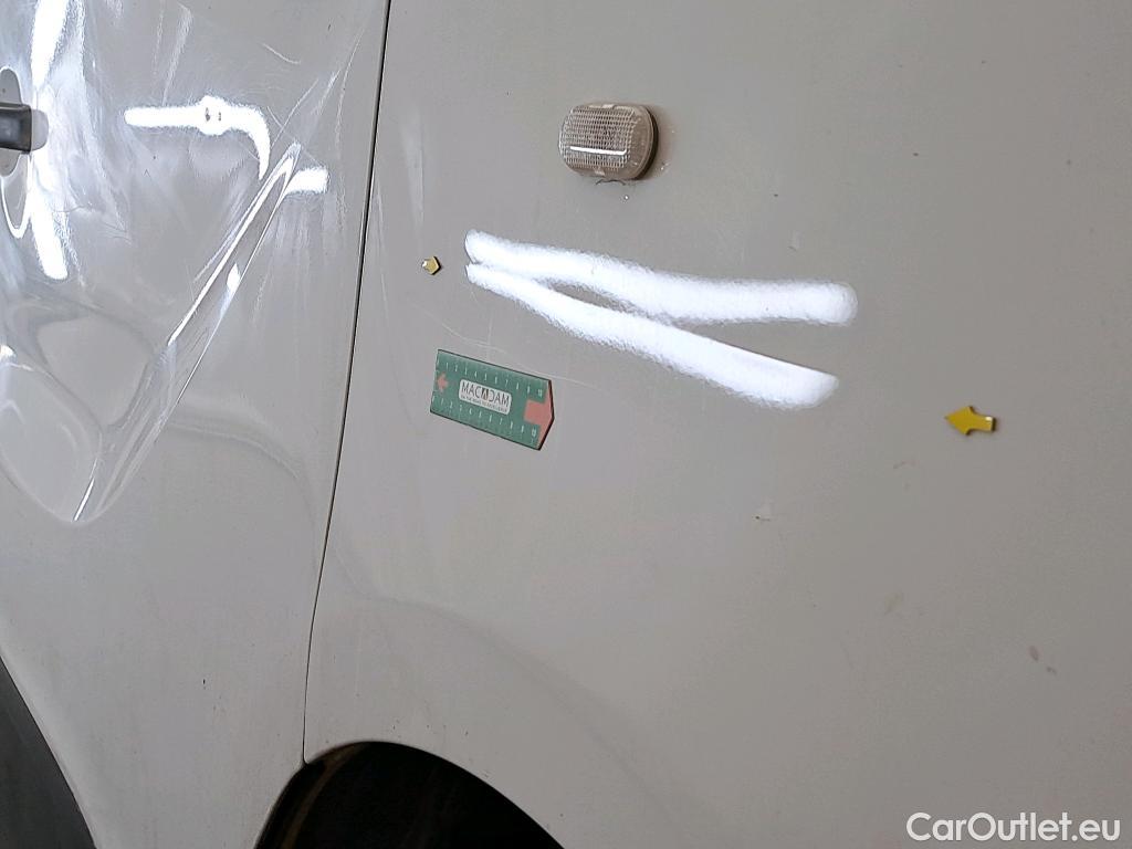  Renault  Trafic RENAULT  VU 4p VNA FG-GCF L1H1 1000 dCi 115 fourgon tôlé (V904) #34