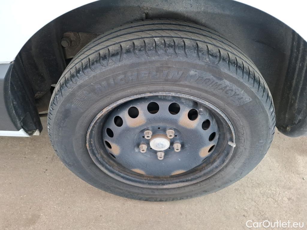  Renault  Kangoo  II Express Maxi Grand Confort 1.5 dCi 95CV BVM6 E6dT #44