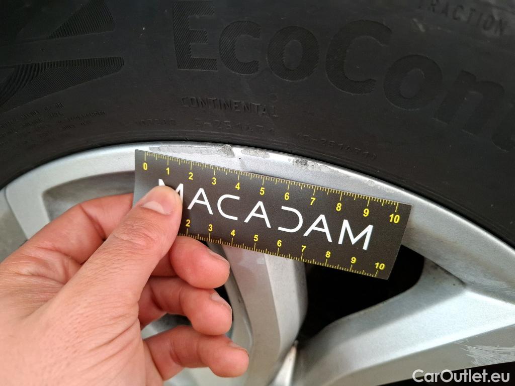  Renault  Clio  Société Réversible VU 5p Berline Business Réversible dCi 90 EDC / TRANSFO VP/VF #40