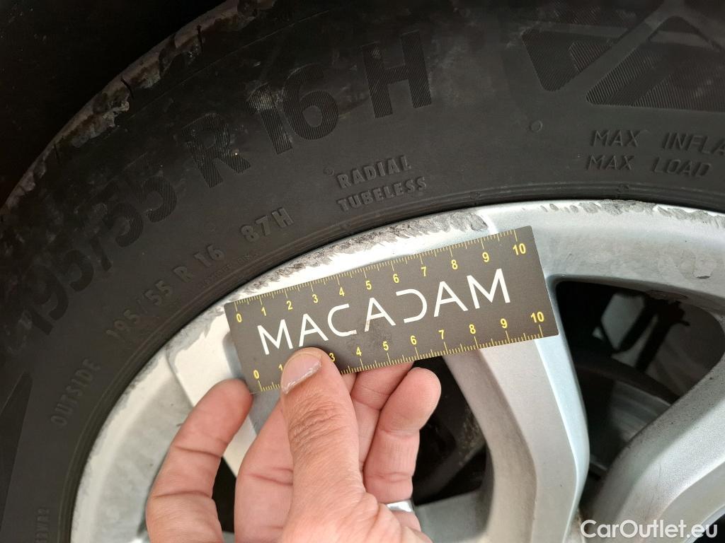  Renault  Clio  Société Réversible VU 5p Berline Business Réversible dCi 90 EDC / TRANSFO VP/VF #29