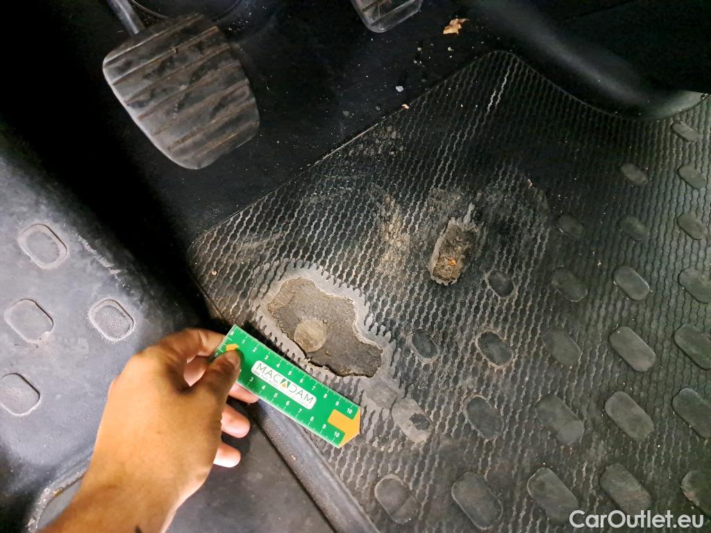  Renault  Trafic RENAULT  VU 4p VNA FG-GCF L1H1 1000 dCi 115 fourgon tôlé (V904) #74