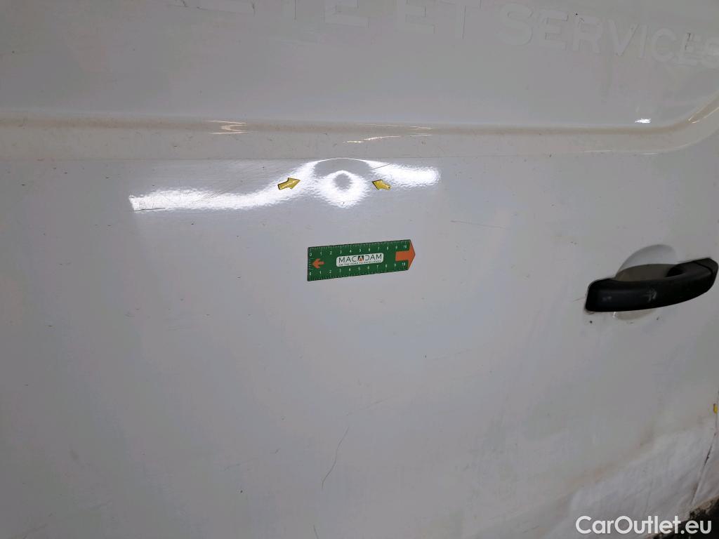  Renault  Trafic RENAULT  VU 4p VNA FG-GCF L1H1 1000 dCi 115 fourgon tôlé (V904) #25