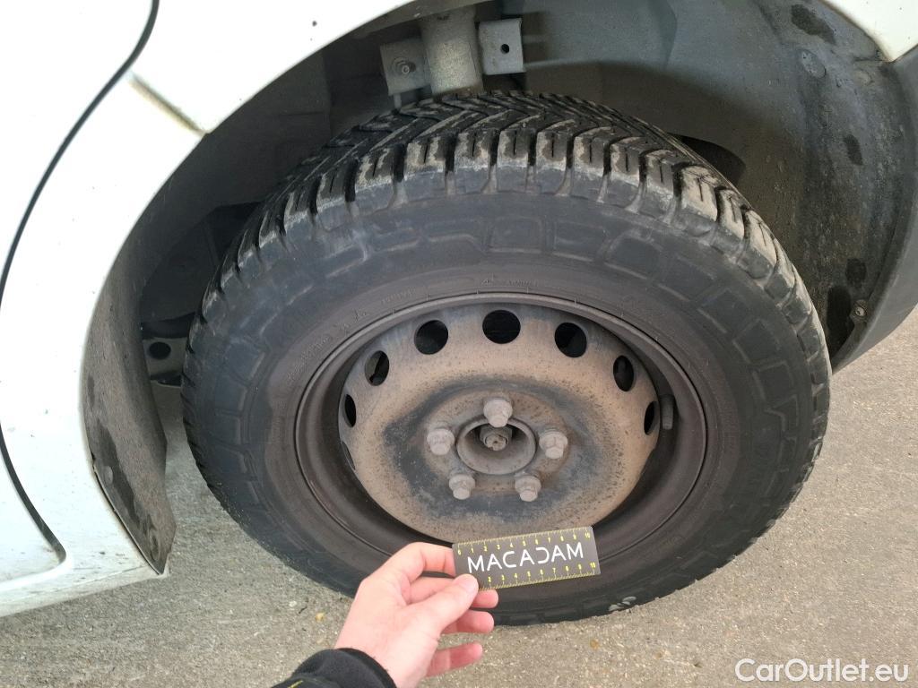  Renault  Master RENAULT  VU 4p Fourgon Gd Conf F3500 L1H1 dCi 100 #46