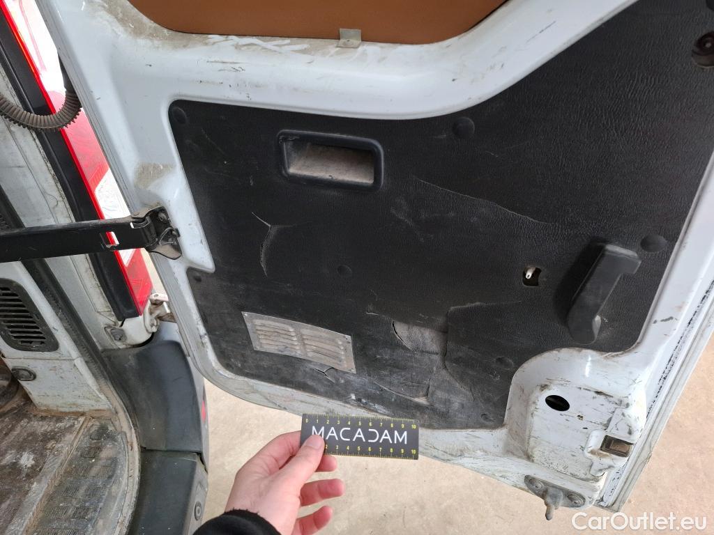  Renault  Master RENAULT  VU 4p Fourgon Gd Conf F3500 L1H1 dCi 100 #27