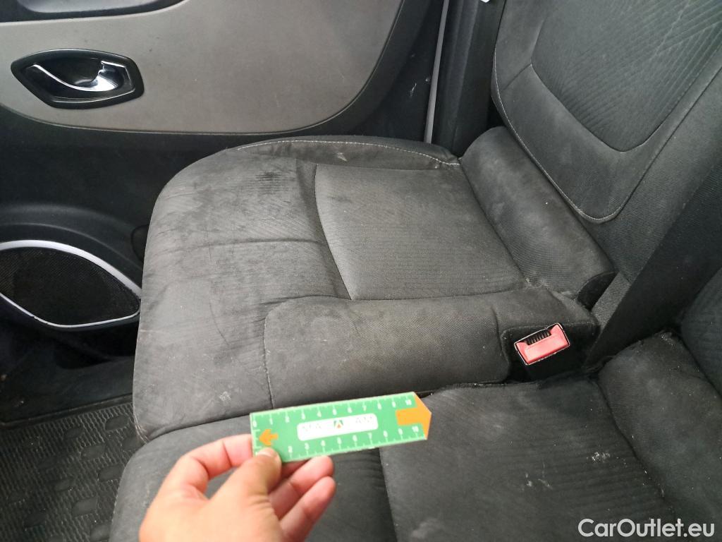  Renault  Trafic RENAULT  VU 4p VNA FG-GCF L1H1 1000 dCi 115 fourgon tôlé (V904) #100