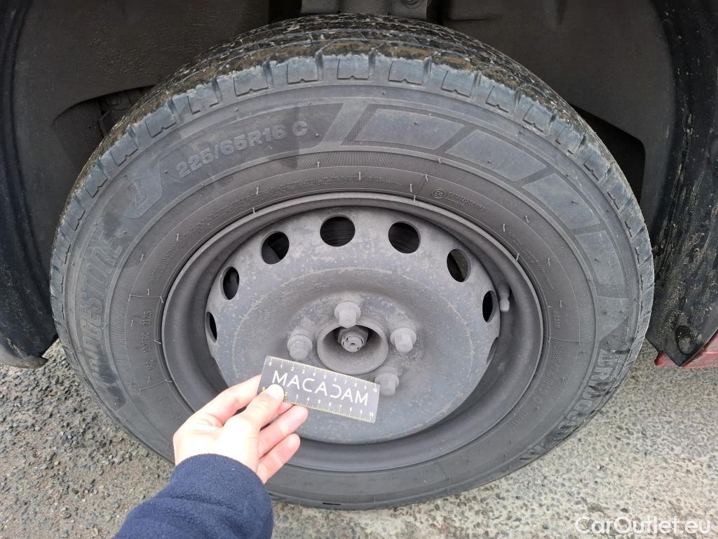  Renault  Master RENAULT  VU 4p Fourgon FG GCf TracF3500 L1H1 dCi110 S&S #103