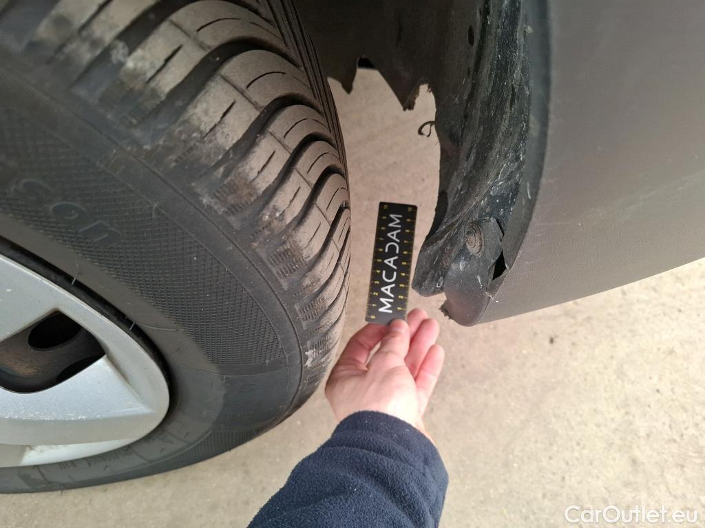  Renault  Kangoo  II Express Maxi Grand Confort 1.5 dCi 95CV BVM6 E6dT #30