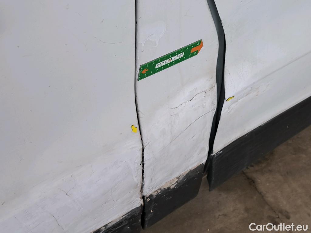  Renault  Trafic RENAULT  VU 4p VNA FG-GCF L1H1 1000 dCi 115 fourgon tôlé (V904) #63