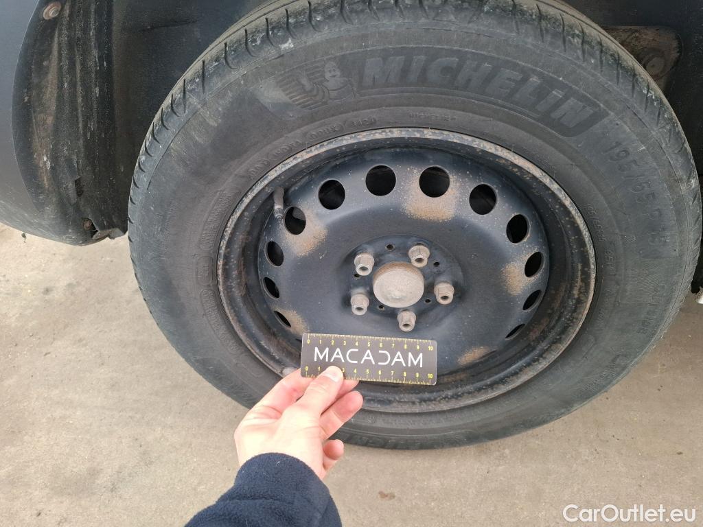  Renault  Kangoo  II Express Maxi Grand Confort 1.5 dCi 95CV BVM6 E6dT #49