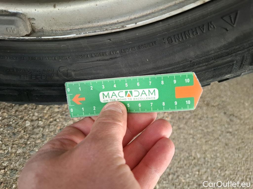  Renault  Trafic RENAULT  / 2021 / 4P / Fourgon tôlé FG CF L1H1 2T8 Blue dCi 130 #50