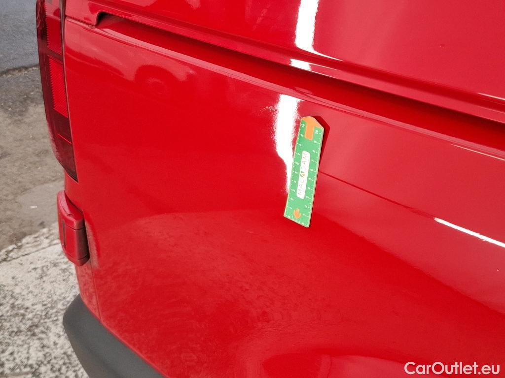  Volkswagen  Touran VOLKSWAGEN Transporter / 2015 / 4P / Fourgon tôlé 2.0 TDi 150 DSG7 L1H1 Business Line #13