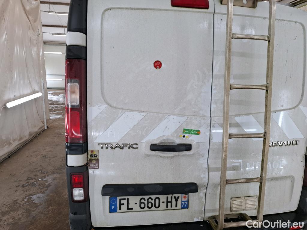 Renault  Trafic RENAULT  / 2019 / 4P / Fourgon tole FG GCF L1H1 1200 dCi 120 #6