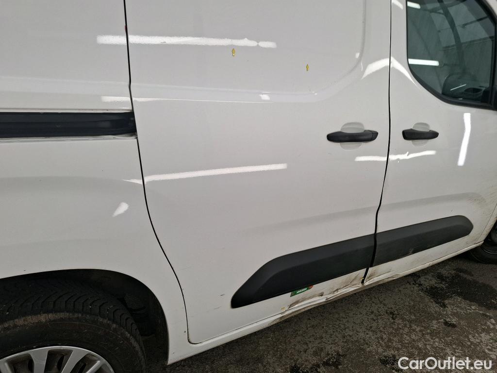  Toyota  Proace TOYOTA  City / 2019 / 4P / Fourgonnette 1.5 Medium 100 D-4D Business #3