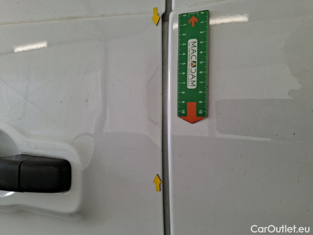  Renault  Trafic RENAULT  / 2021 / 4P / Fourgon tôlé FG CF L1H1 2T8 Blue dCi 130 #37