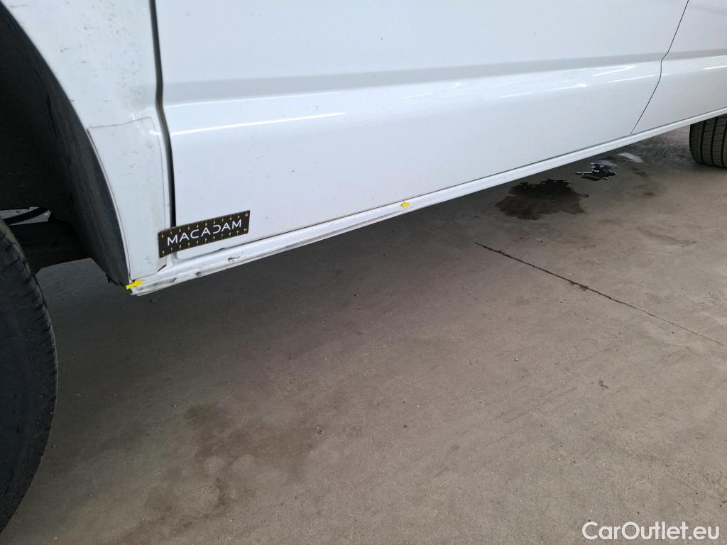  Volkswagen  Transporter T6  Fourgon Plus Comfortline 2.0 TDI 150CV BVA7 E6 #42