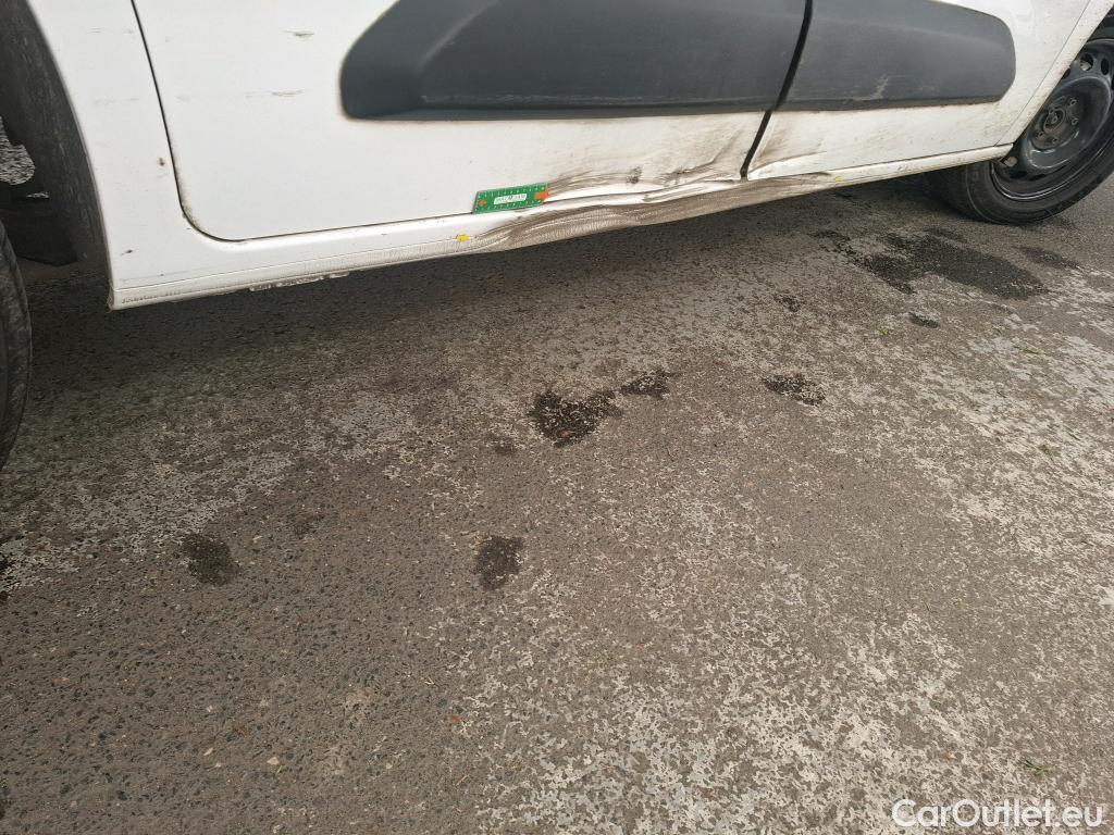  Toyota  Proace TOYOTA  City / 2019 / 4P / Fourgonnette 1.5 Medium 100 D-4D Business #1