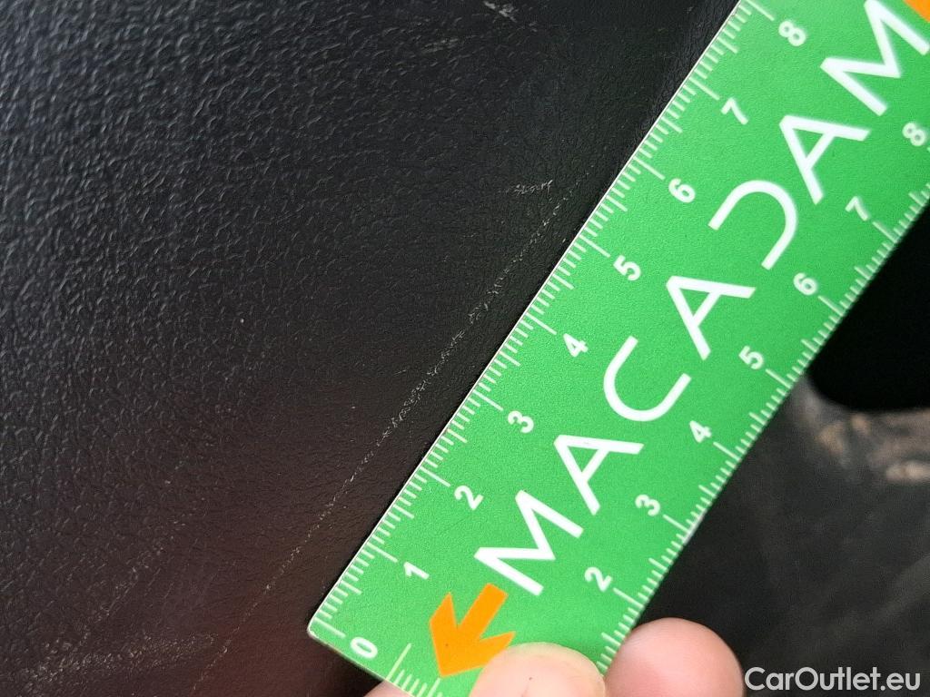  Renault  Trafic RENAULT  / 2019 / 4P / Fourgon tole FG GCF L1H1 1200 dCi 120 #29