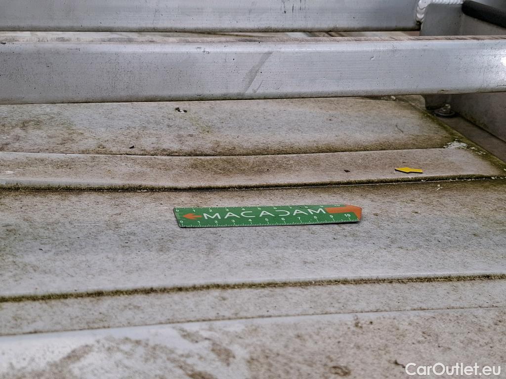  Renault  Trafic RENAULT  / 2019 / 4P / Fourgon tole FG GCF L1H1 1200 dCi 120 #3