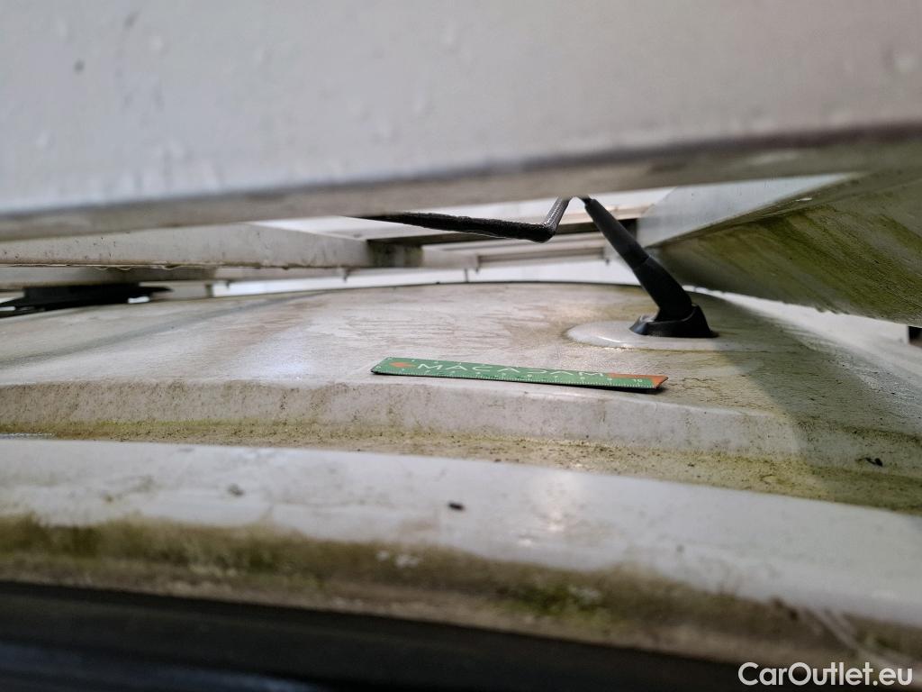  Renault  Trafic RENAULT  / 2019 / 4P / Fourgon tole FG GCF L1H1 1200 dCi 120 #33