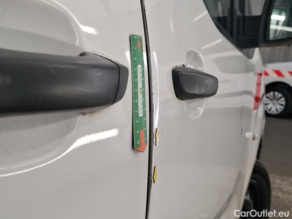  Toyota  Proace TOYOTA  City / 2019 / 4P / Fourgonnette 1.5 Medium 100 D-4D Business #13