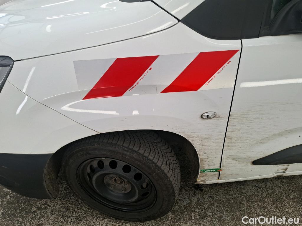  Toyota  Proace TOYOTA  City / 2019 / 4P / Fourgonnette 1.5 Medium 100 D-4D Business #30