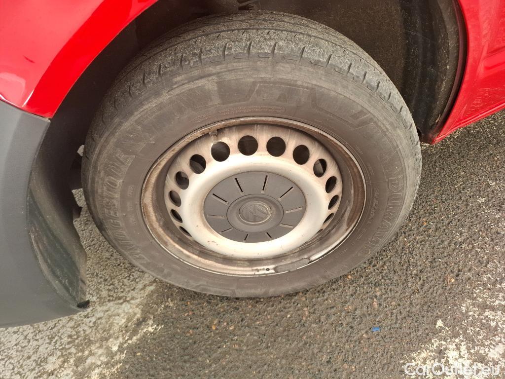  Volkswagen  Touran VOLKSWAGEN Transporter / 2015 / 4P / Fourgon tôlé 2.0 TDi 150 DSG7 L1H1 Business Line #32