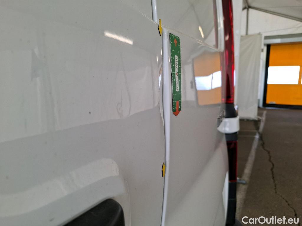  Renault  Trafic RENAULT  / 2021 / 4P / Fourgon tôlé FG CF L1H1 2T8 Blue dCi 130 #38