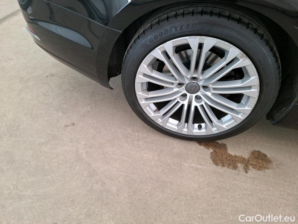  Audi  A5 Sportback AUDI  / 2016 / 5P / Berline 40 TDI 190 S TRONIC 7 DESIGN LUXE SB #32