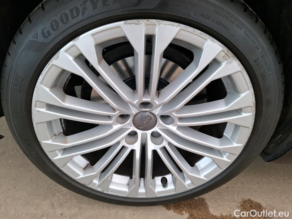  Audi  A5 Sportback AUDI  / 2016 / 5P / Berline 40 TDI 190 S TRONIC 7 DESIGN LUXE SB #33