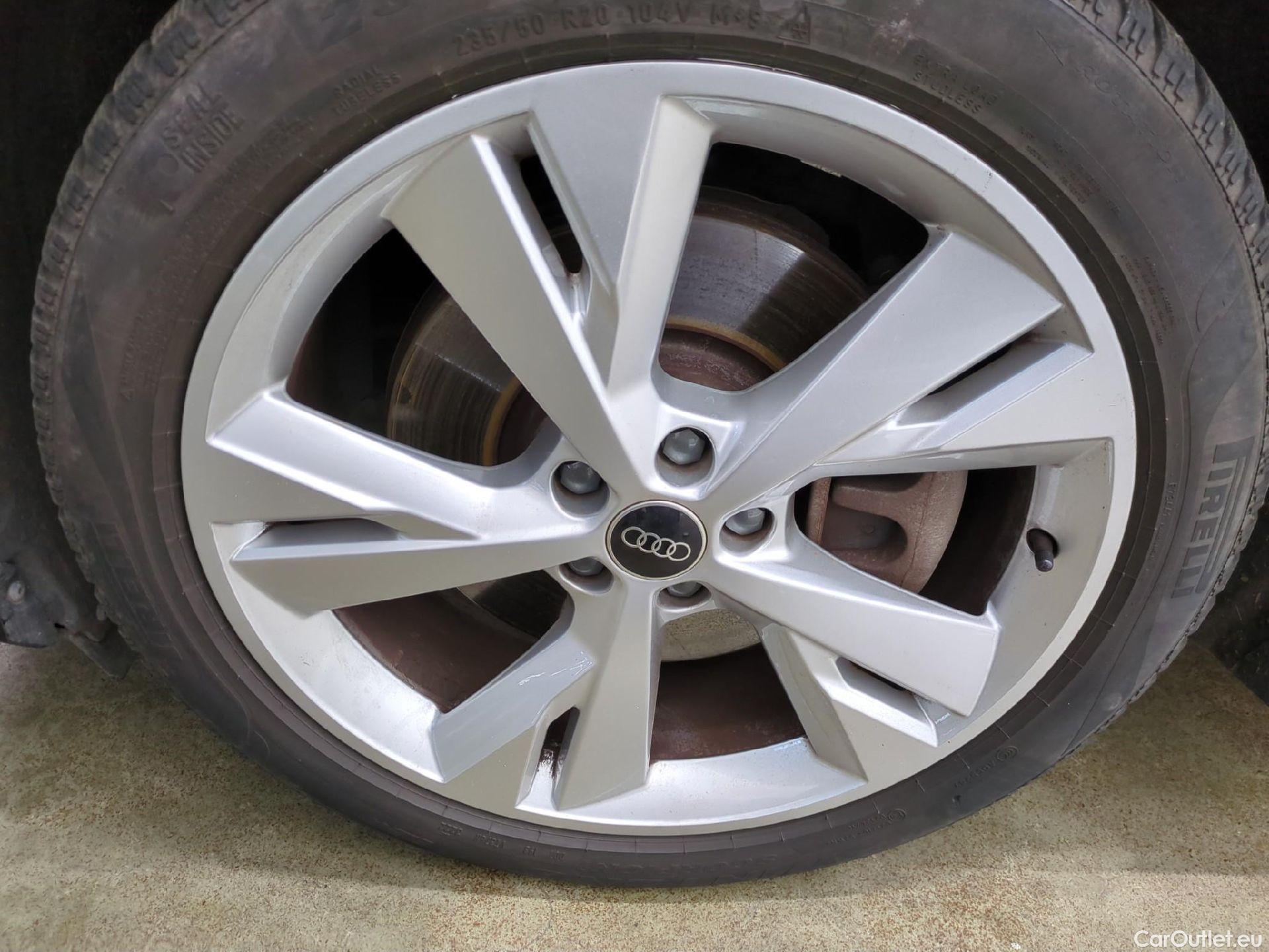  Audi  Q4 E-Tron  40 e-tron S line 55kWh BVA #5