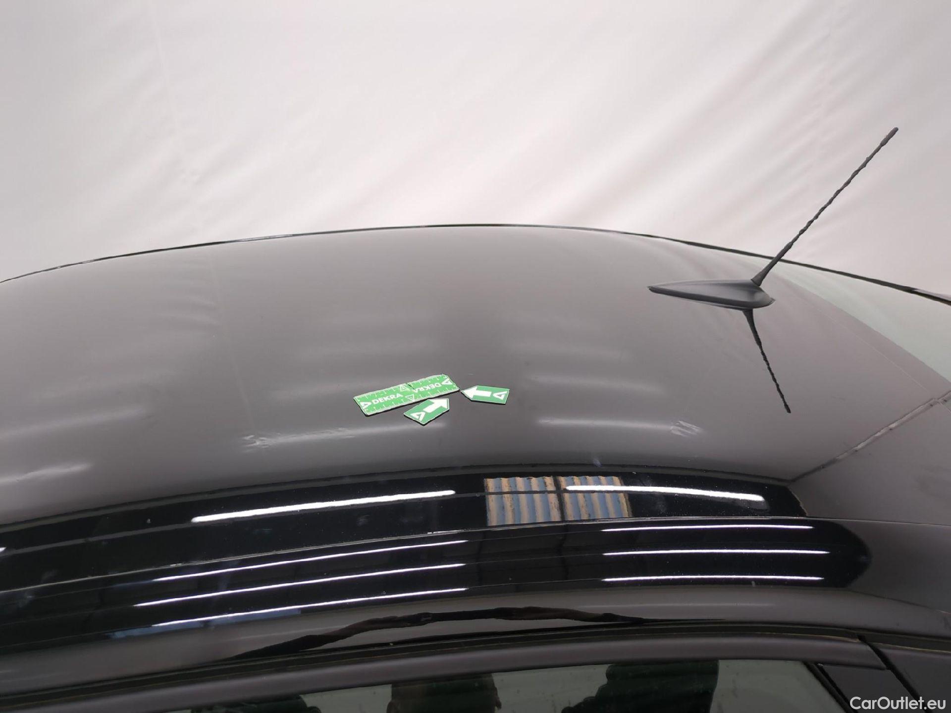  Citroen  C4 X (2022) PureTech 130 S&S EAT8 Feel Pack / GARANTIE CONSTRUCTEUR VOIR PHOTO 2 #40