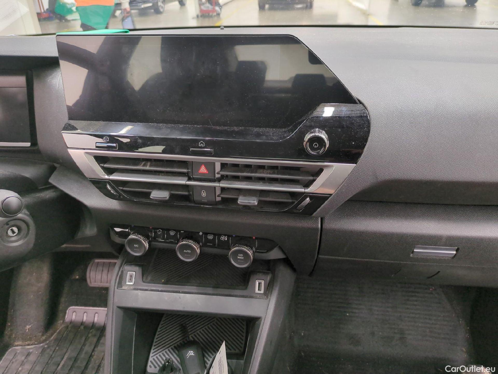  Citroen  C4 X (2022) PureTech 130 S&S EAT8 Feel Pack / GARANTIE CONSTRUCTEUR VOIR PHOTO 2 #36