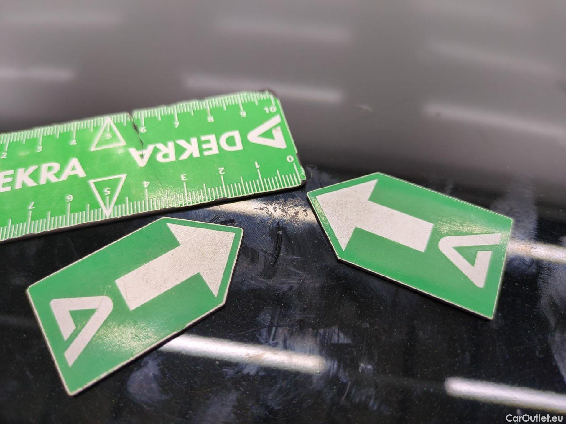  Citroen  C4 X (2022) PureTech 130 S&S EAT8 Feel Pack / GARANTIE CONSTRUCTEUR VOIR PHOTO 2 #39