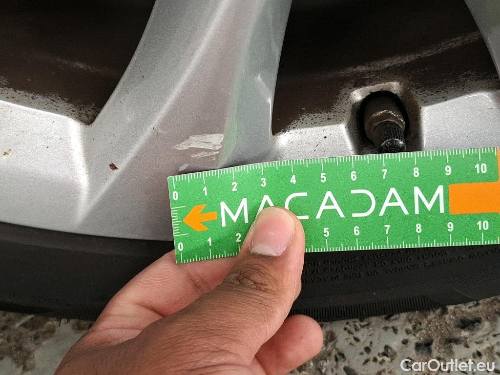  Bmw  Serie 2 BMW  Active Tourer / 2018 / 5P / monospace 225xe Business Design Auto #59