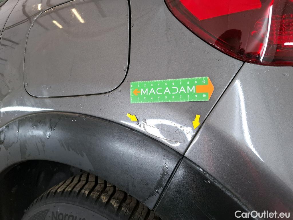  Citroen  C3 CITROEN  5p Berline BlueHDi 75 S&S BVM Feel Business #2