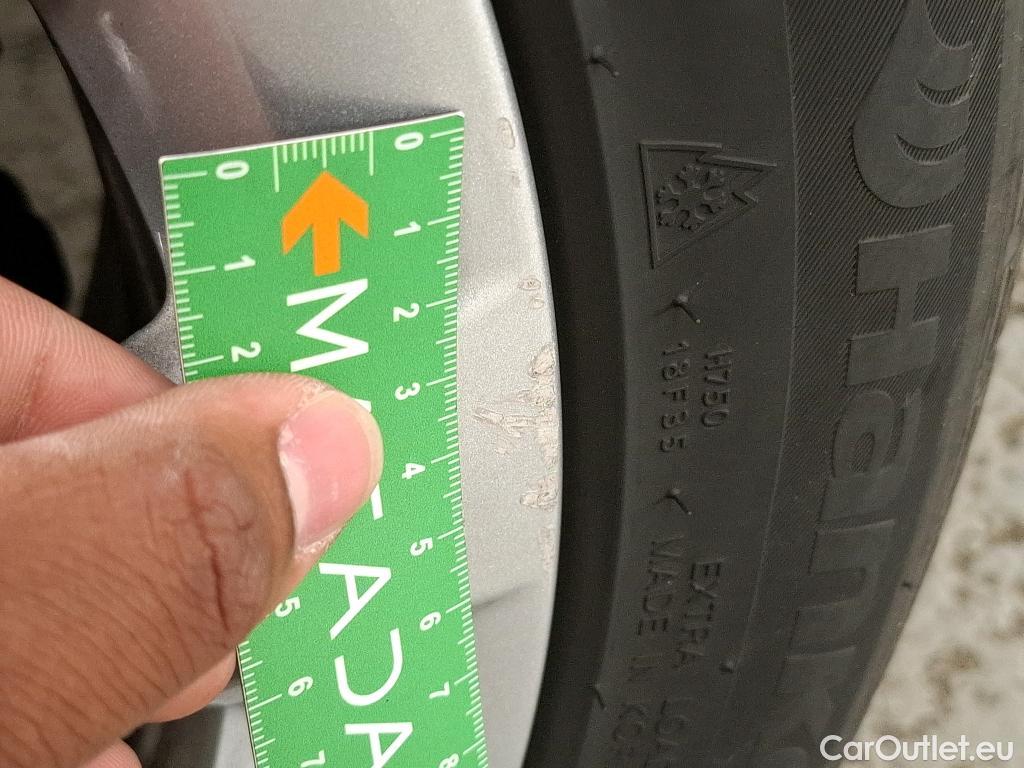  Bmw  Serie 2 BMW  Active Tourer / 2018 / 5P / monospace 225xe Business Design Auto #29