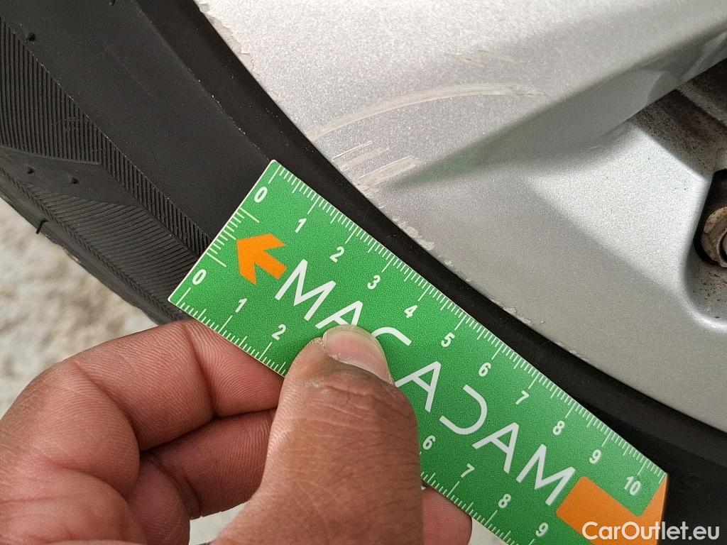  Bmw  Serie 2 BMW  Active Tourer / 2018 / 5P / monospace 225xe Business Design Auto #45