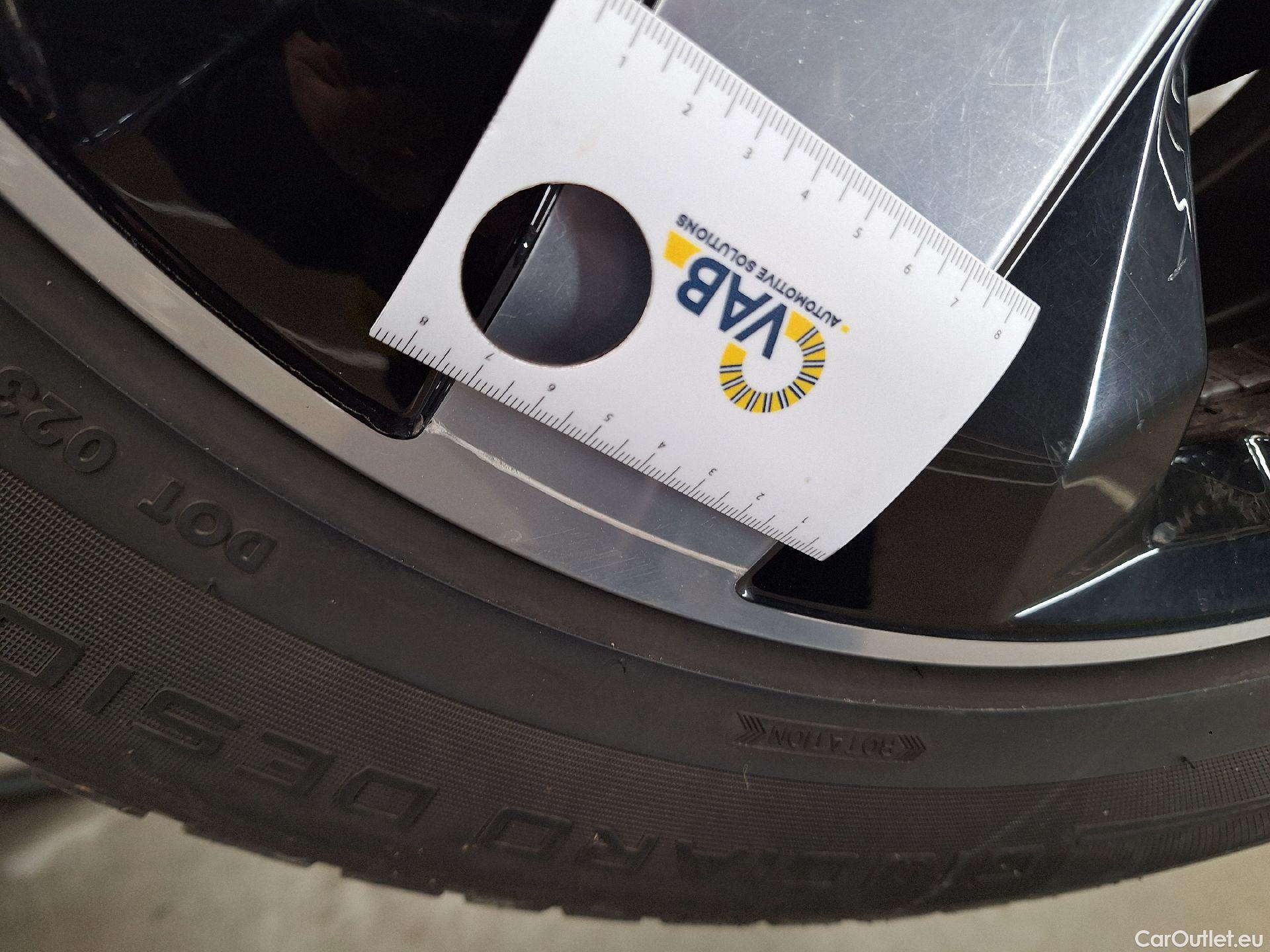  Mercedes  GLB Mercedes,  '19, Mercedes-Benz   180 d Business Solution 5d #30