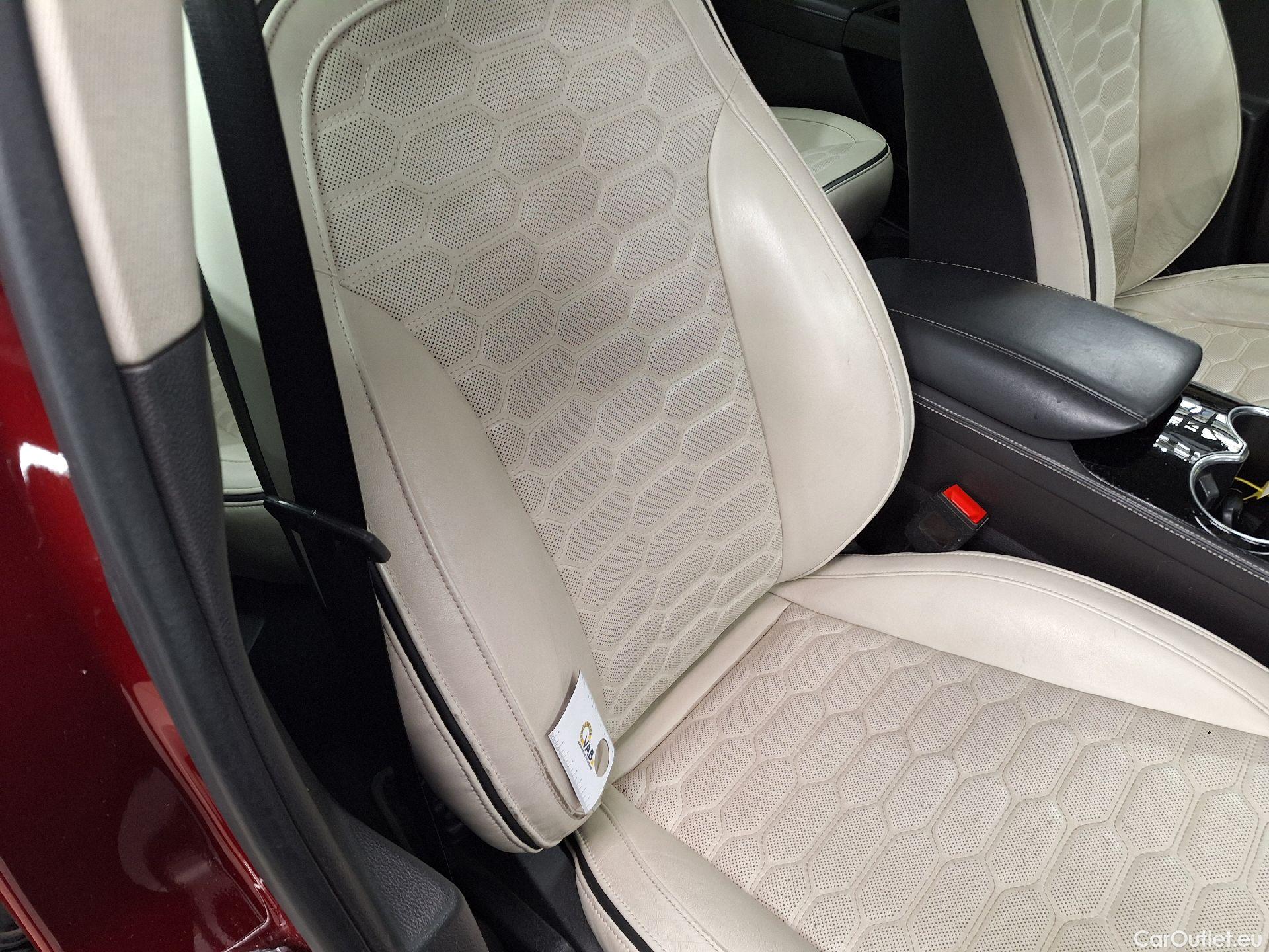  Ford  Mondeo Ford,  5d '14, Ford  2.0TDCi 110kW Vignale 4d #25