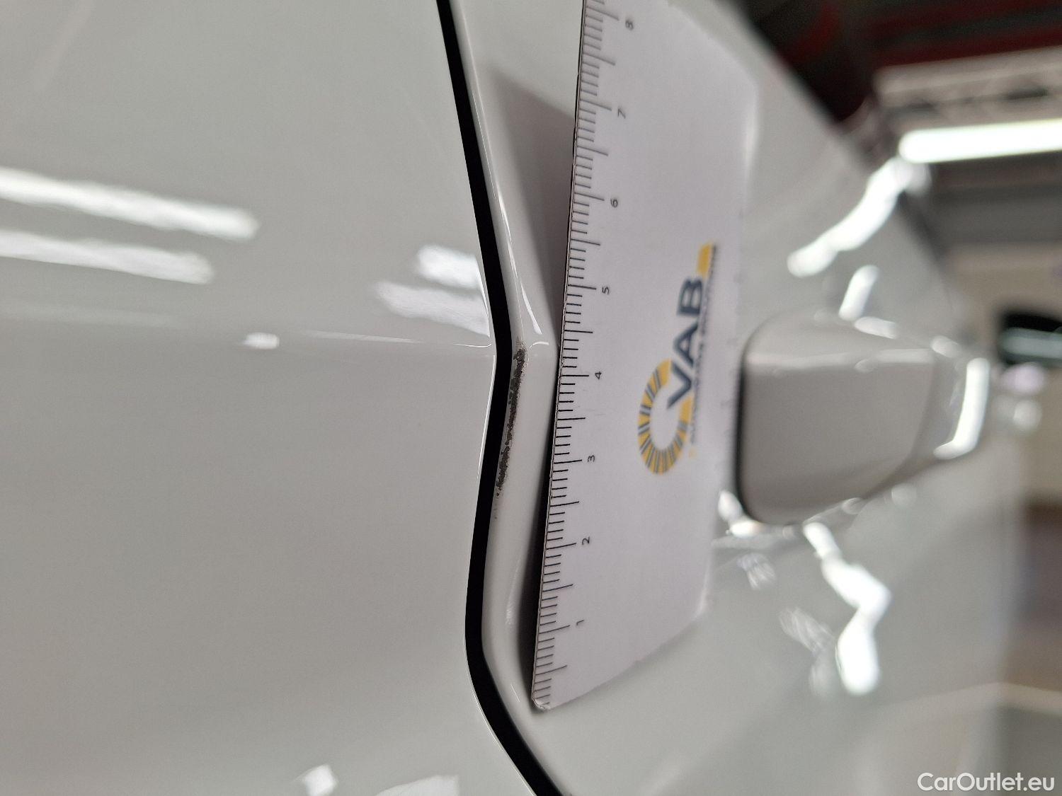  Volkswagen  Touran VW,  '15, Volkswagen  2.0 TDi 85kW Highline DSG 5d #5