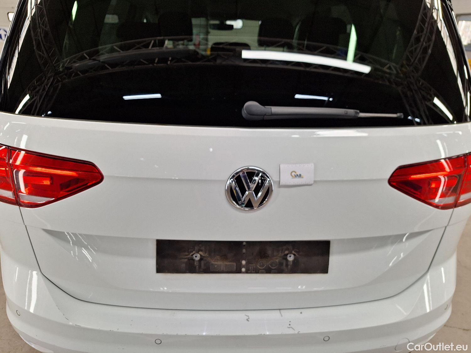  Volkswagen  Touran VW,  '15, Volkswagen  2.0 TDi 85kW Highline DSG 5d #15