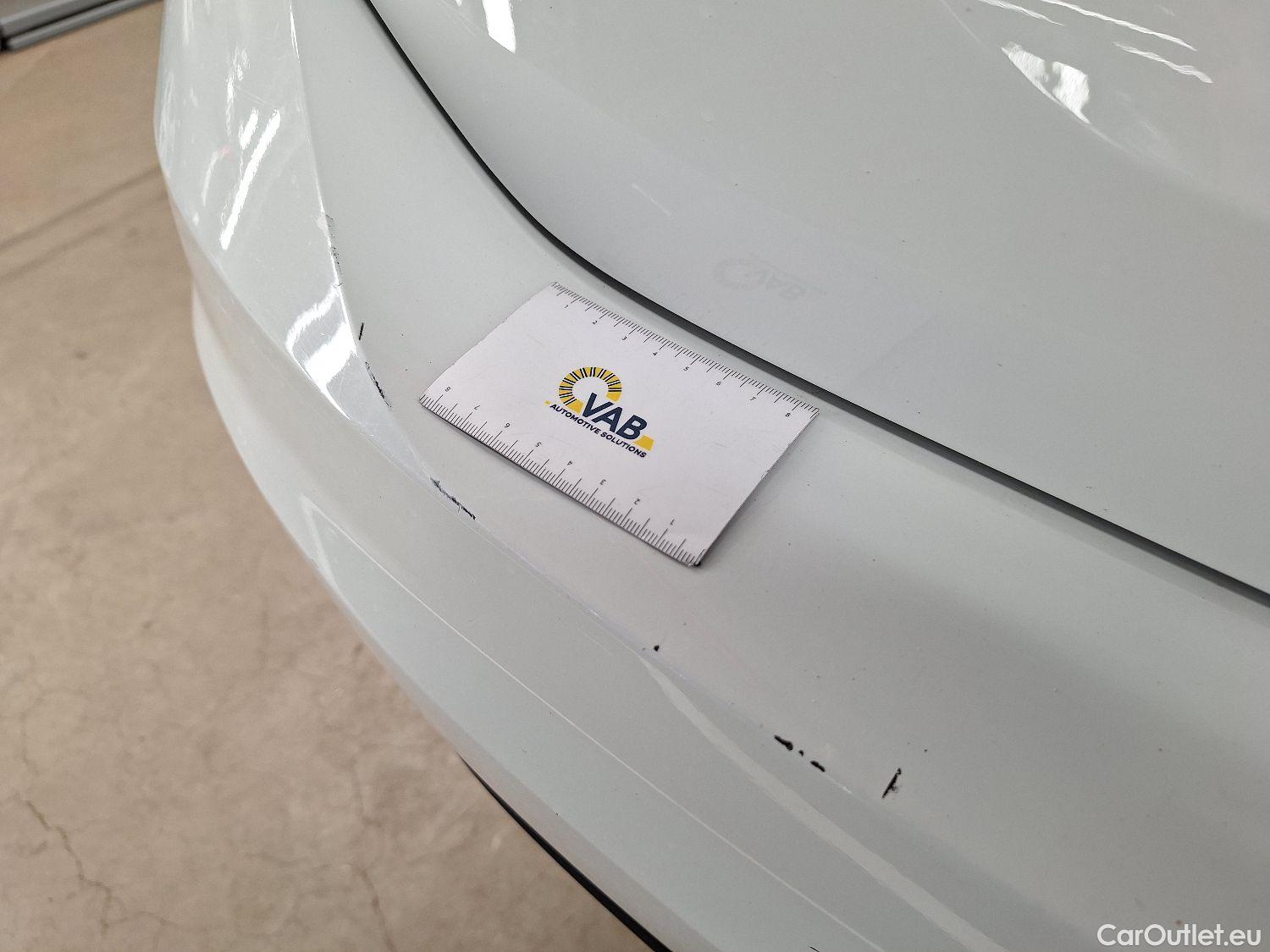  Volkswagen  Touran VW,  '15, Volkswagen  2.0 TDi 85kW Highline DSG 5d #22