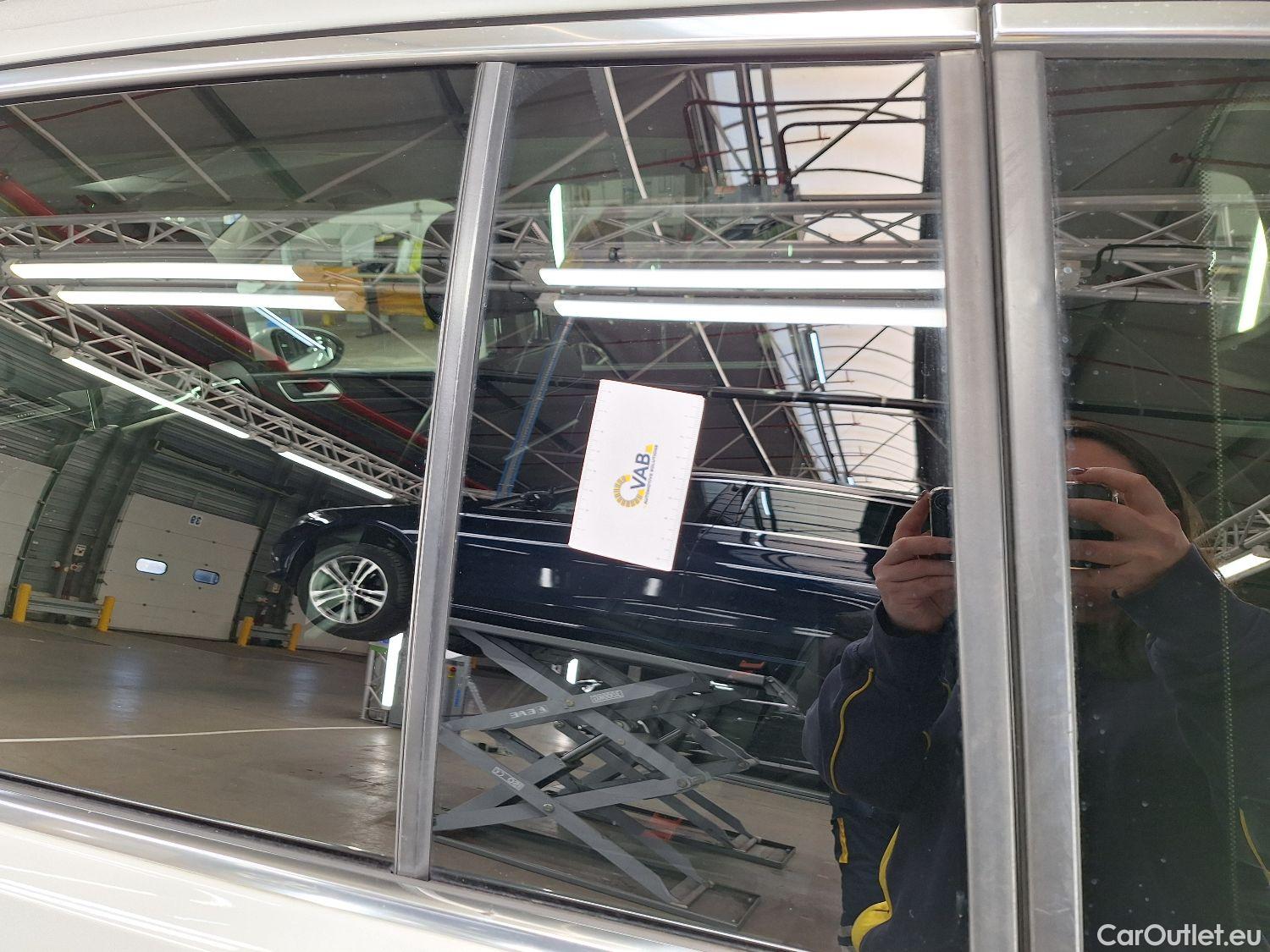  Volkswagen  Touran VW,  '15, Volkswagen  2.0 TDi 85kW Highline DSG 5d #13