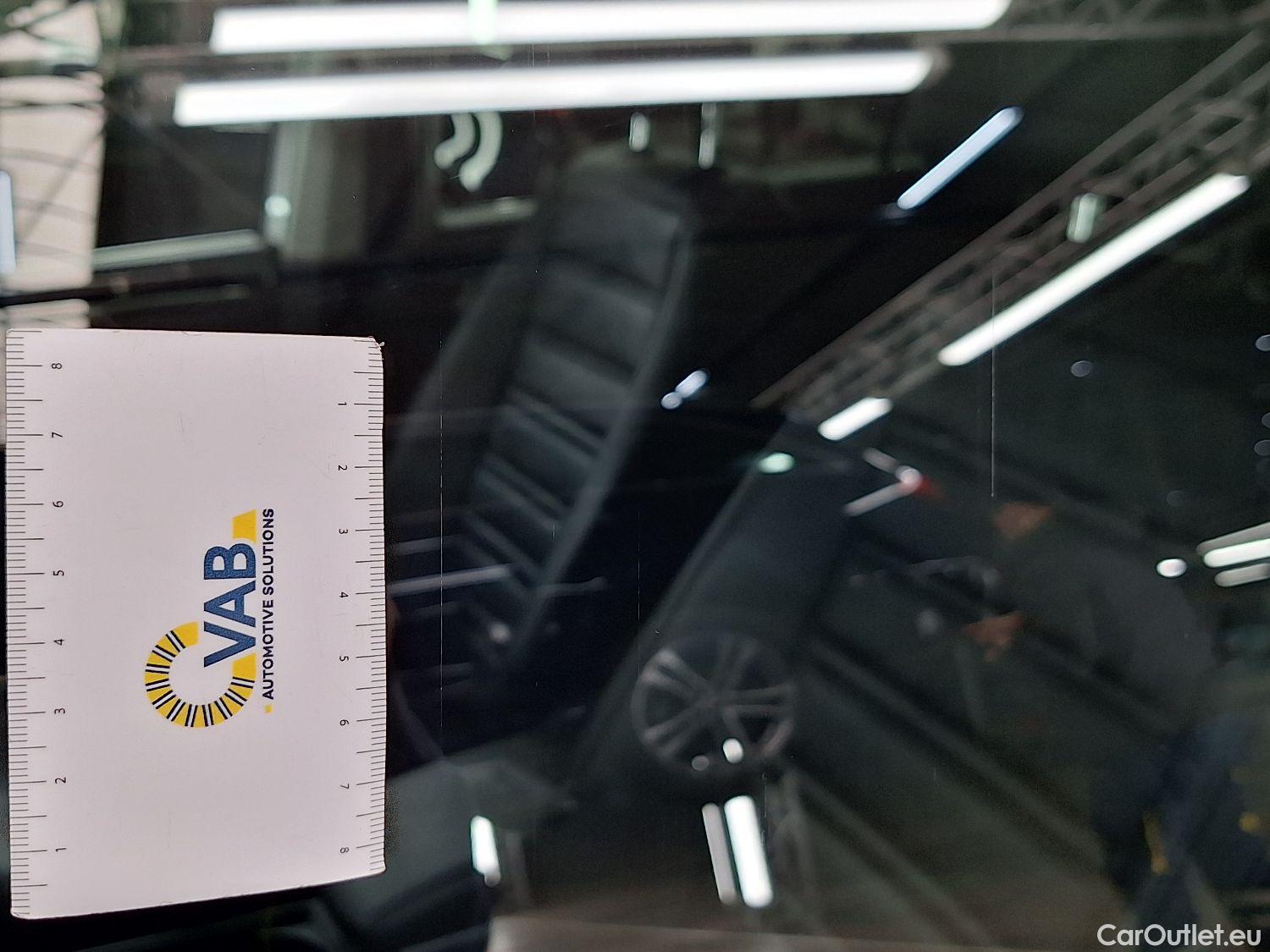  Volkswagen  Touran VW,  '15, Volkswagen  2.0 TDi 85kW Highline DSG 5d #12