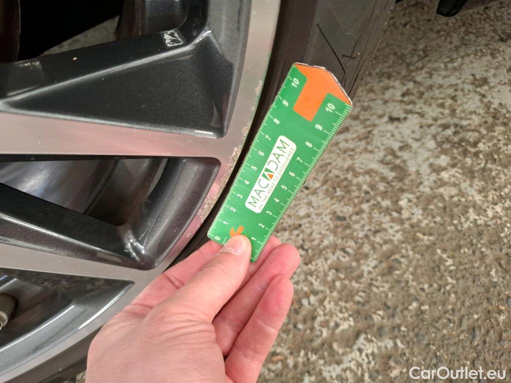  Bmw  X2 BMW  / 2017 / 5P / SUV xDrive25e M Sport BVA6 #28