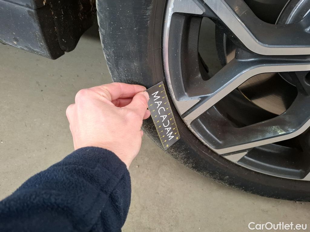  Bmw  X1 BMW  / 2019 / 5P / SUV xDrive25e xLine BVA6 #28