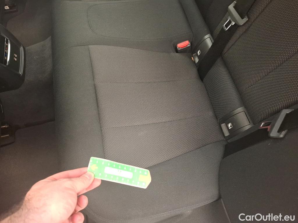  Bmw  Serie 3 Série 3 Touring 318 d Lounge 2.0 150CV BVA8 E6d #29