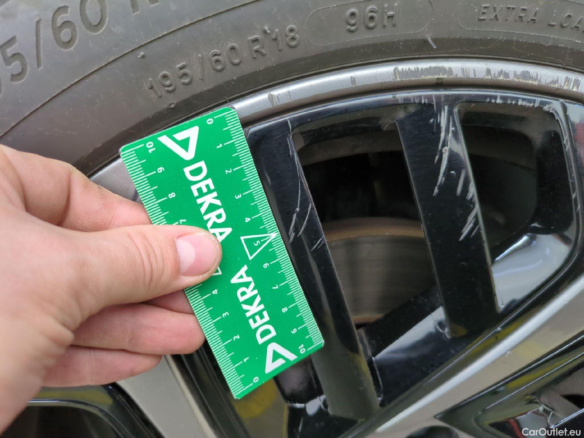  Citroen  C4  X Feel Pack 1.2 PureTech 130CV BVA8 6E #13