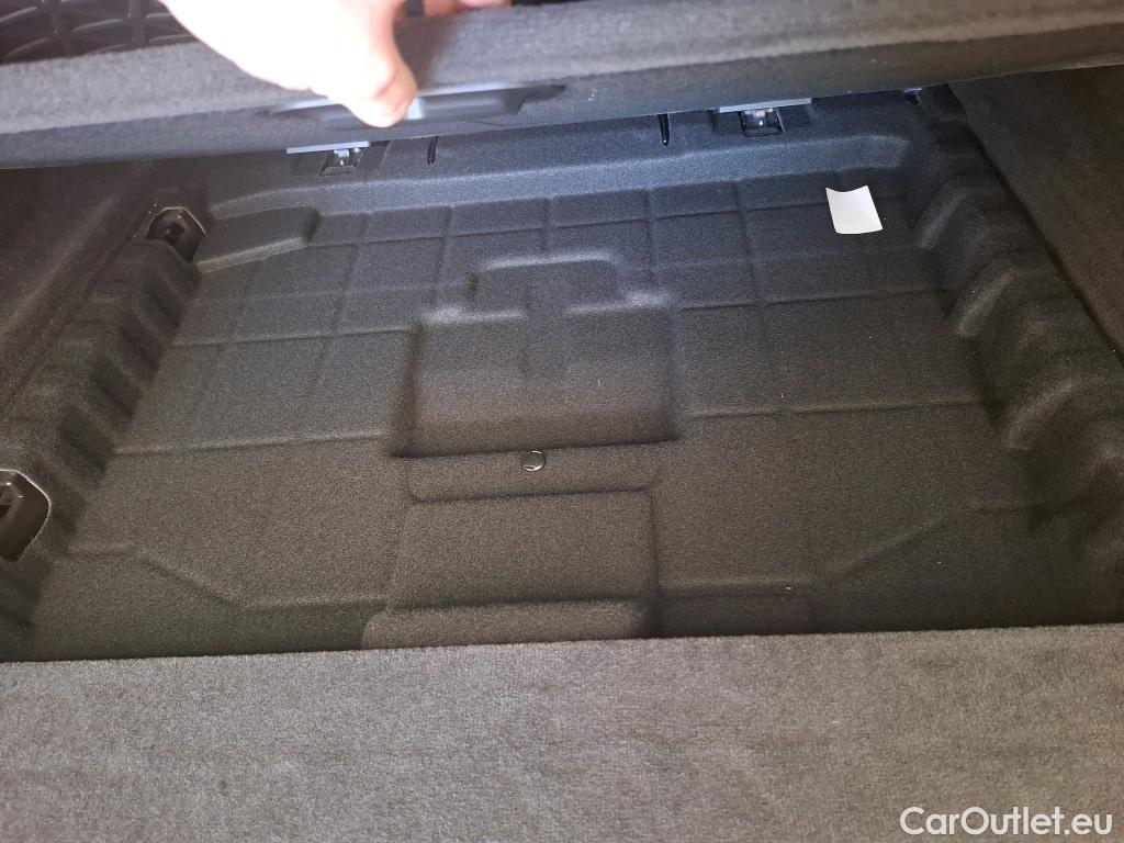  Bmw  Serie 3 Série 3 Touring 318 d Lounge 2.0 150CV BVA8 E6d #20