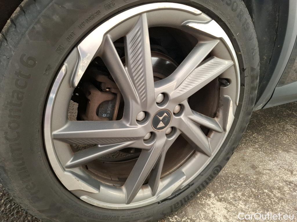  DS  DS7 7 Crossback Grand Chic 1.6 PureTech 225CV BVA8 E6d #15